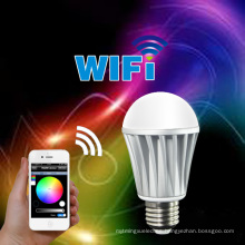 Wireless 7W caliente blanco / RGBW LED bombilla con CE y RoHS